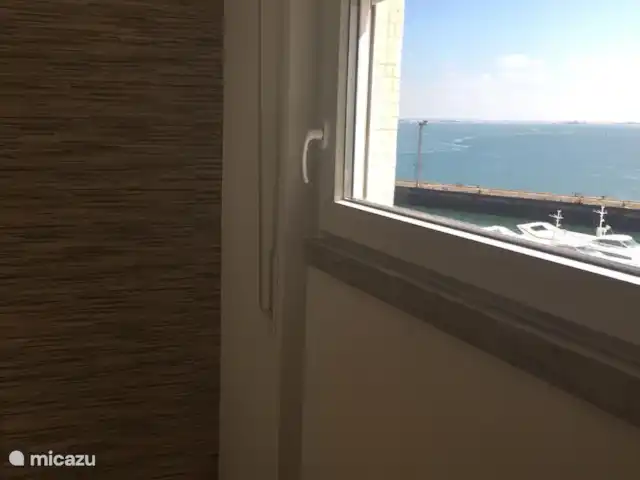Appartement moderne vue sur la rivière | Portugal, Lisbonne, Almada - appartement chambre à coucher moderne avec vue sur la rivière