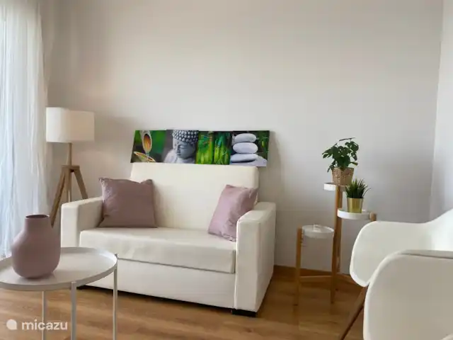 Appartement moderne vue sur la rivière | Portugal, Lisbonne, Almada - appartement salon lumineux avec une belle vue sur le fleuve