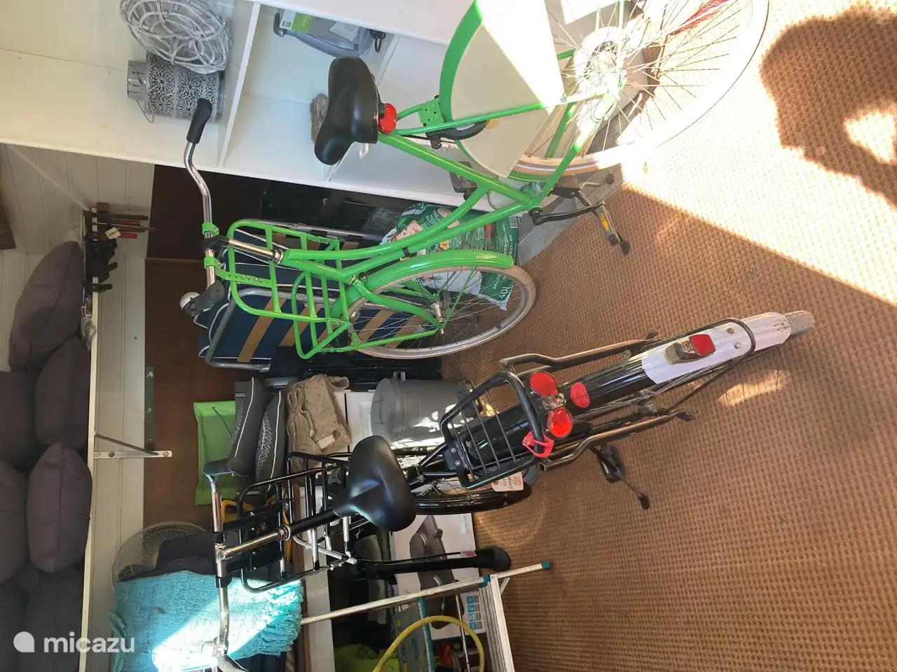 These 2 bicycles in the shed can be used during the stay.