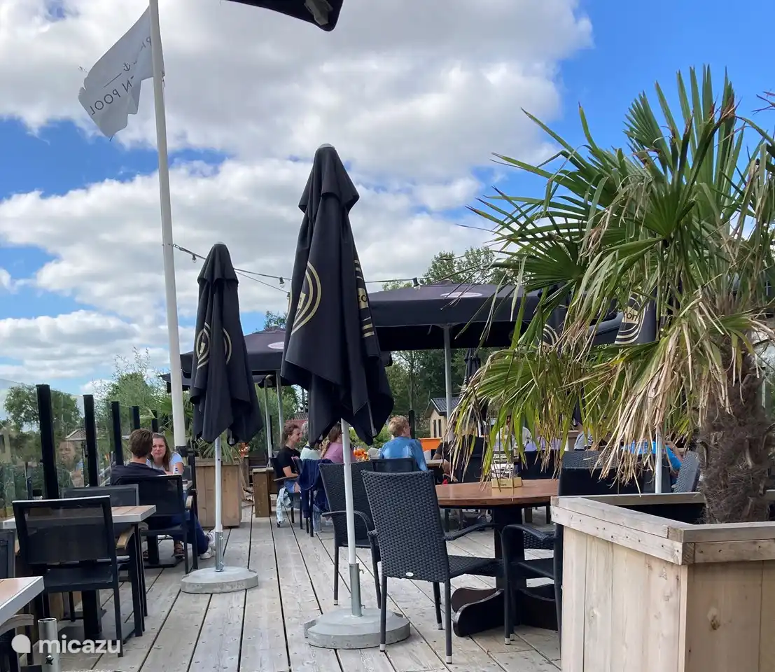 The pavilion tens of meters away (open between April-October).