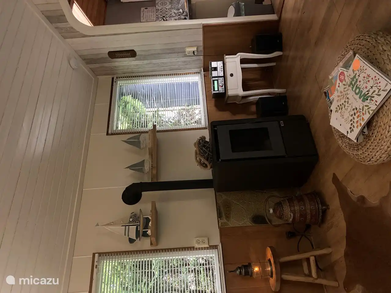 The living room with the pellet stove.