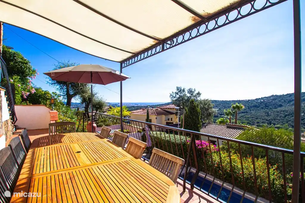 Terrace table for 10 people