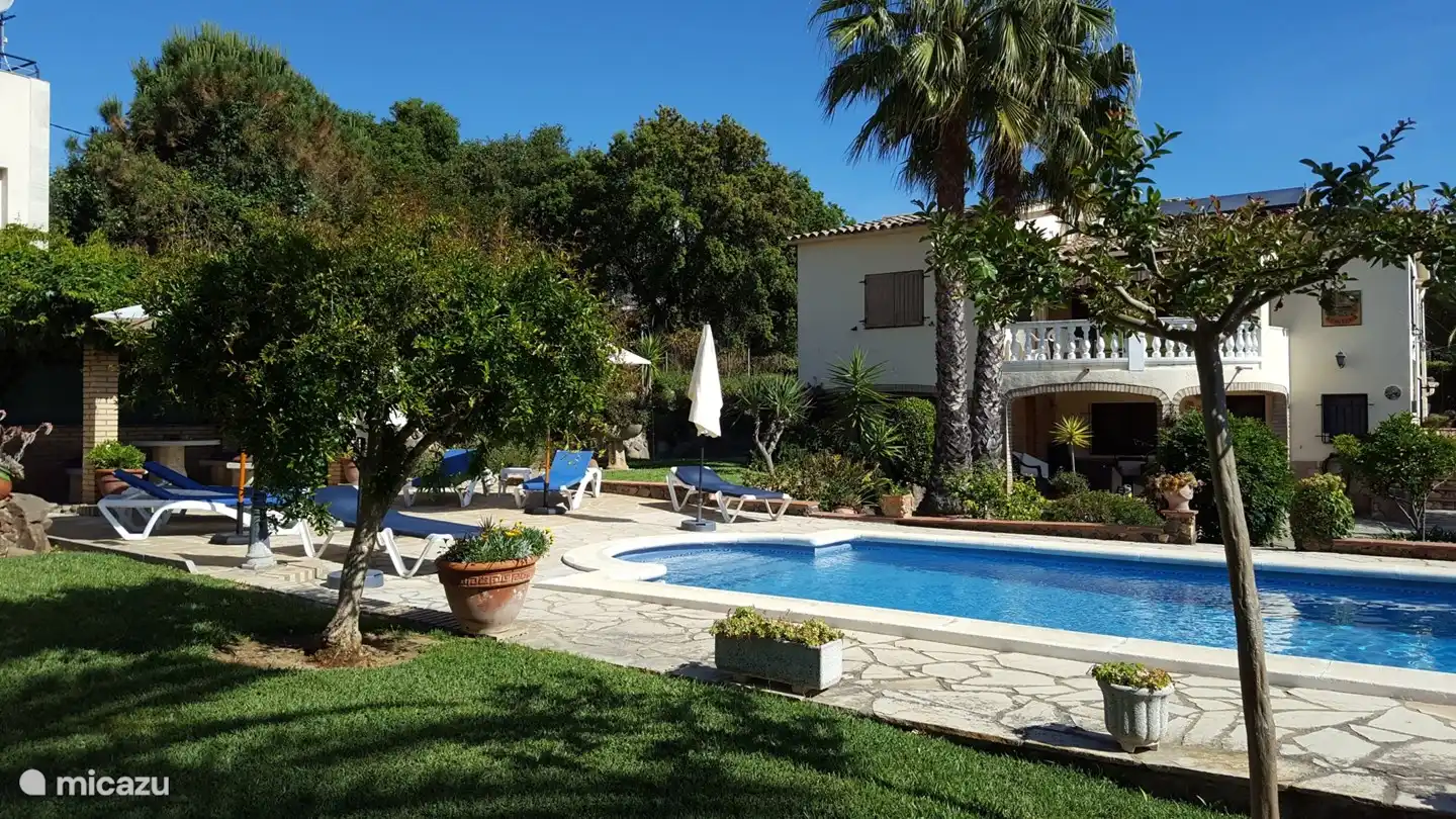 Faire de la voile, Espagne, Costa Brava, Calonge, maison de vacances Villa Xarbi