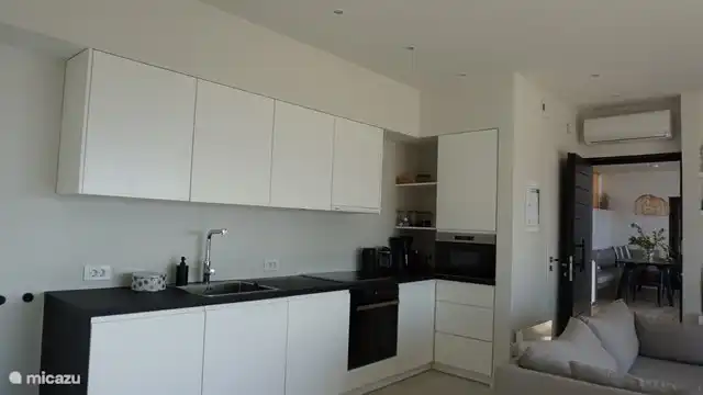 La cocina en el salón.