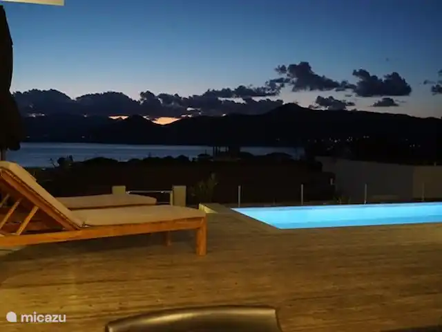 Villa Dimi | Grèce, Grèce centrale, Paleros - villa Vue sur la mer et le ciel depuis la table à manger extérieure