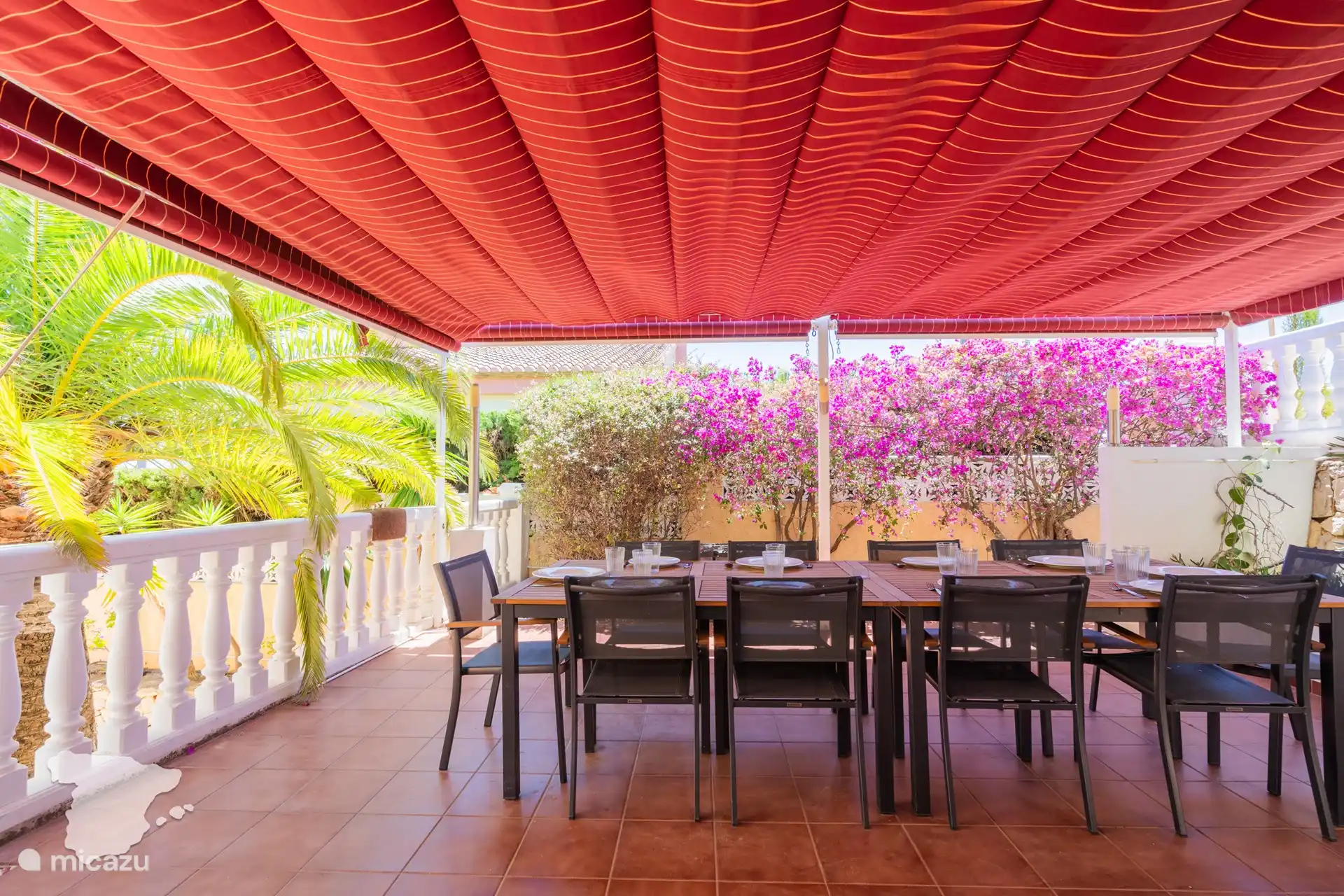 Terrasse neben der Küche