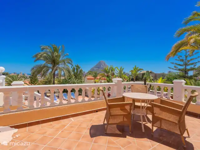 Villa Marguerite | Espagne, Costa Blanca, Calpe - villa Coin salon terrasse à l’étage au bord de la piscine