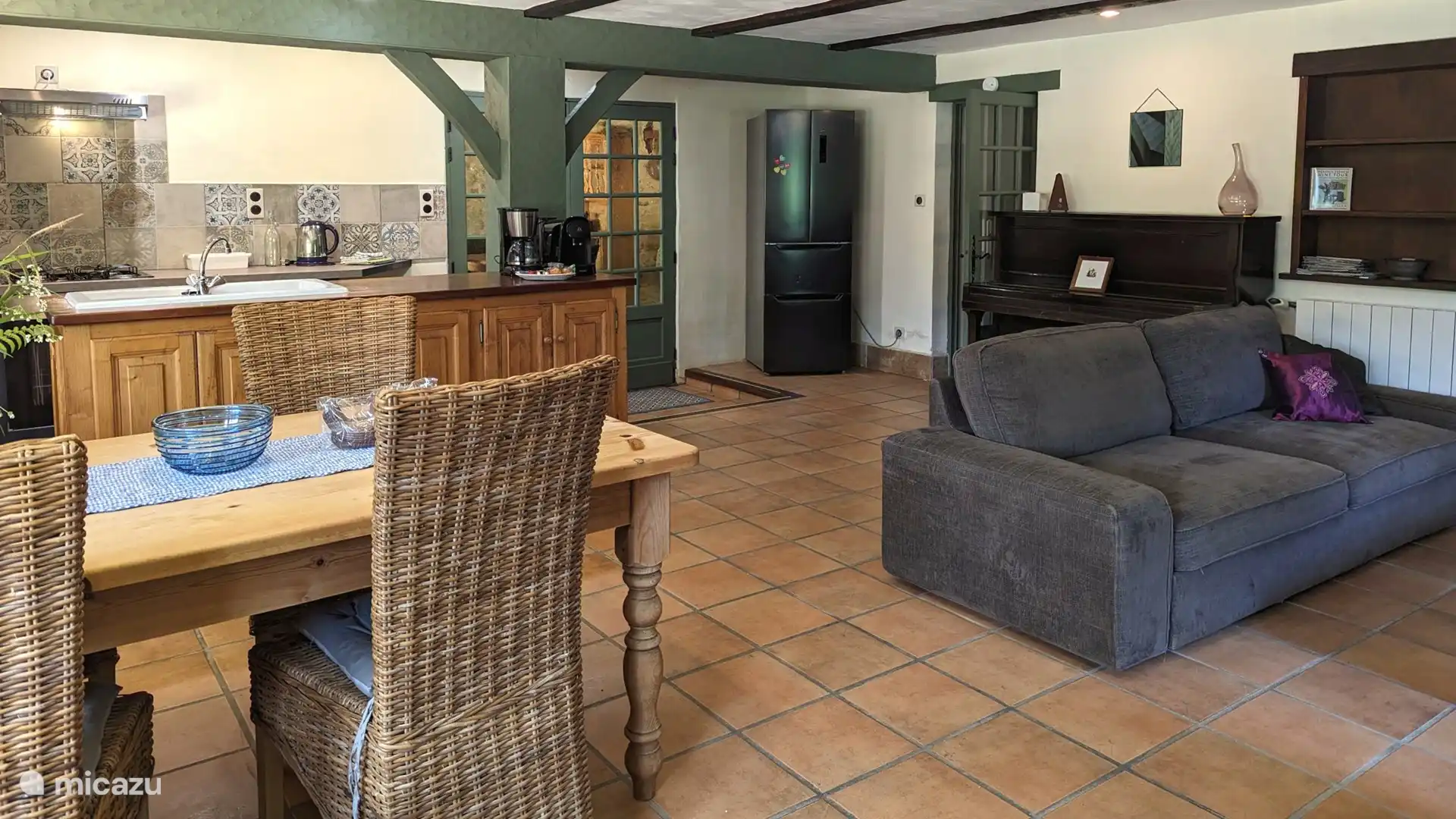 Übersicht Wohnraum Ferienhaus Le Gouzot