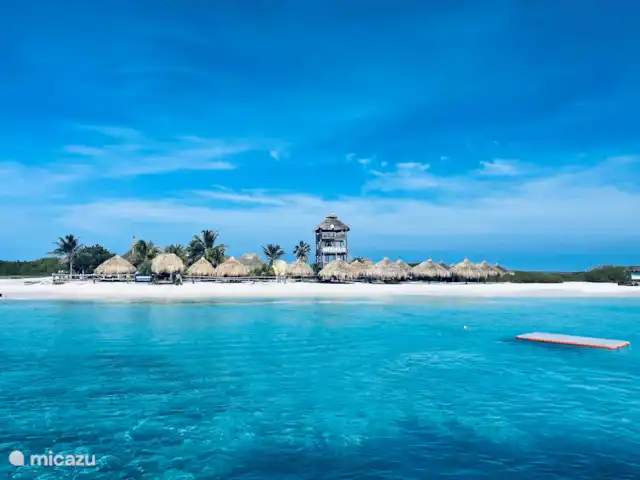 Location de Vacances Curaçao, Banda Ariba (est), Santa Catharina, bungalow - Casa Pura Vida Klein Curaçao. Peut être visité lors d'une excursion d'une journée avec les eaux espagnoles ou Jan Thiel comme point de départ. Les deux à 15 minutes en voiture.