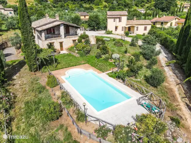 2 casas con piscina privada en Italia, Umbría, Santa Restituta - casa vacacional 2 casas con piscina privada en Italia, Umbría, Santa Restituta - casa vacacional