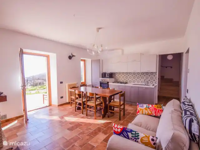 2 casas con piscina privada en Italia, Umbría, Santa Restituta - casa vacacional la nueva casa