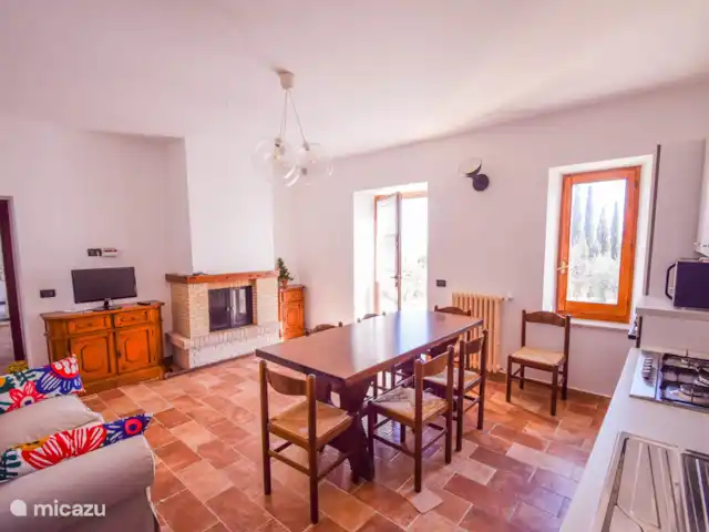 2 casas con piscina privada en Italia, Umbría, Santa Restituta - casa vacacional la nueva casa