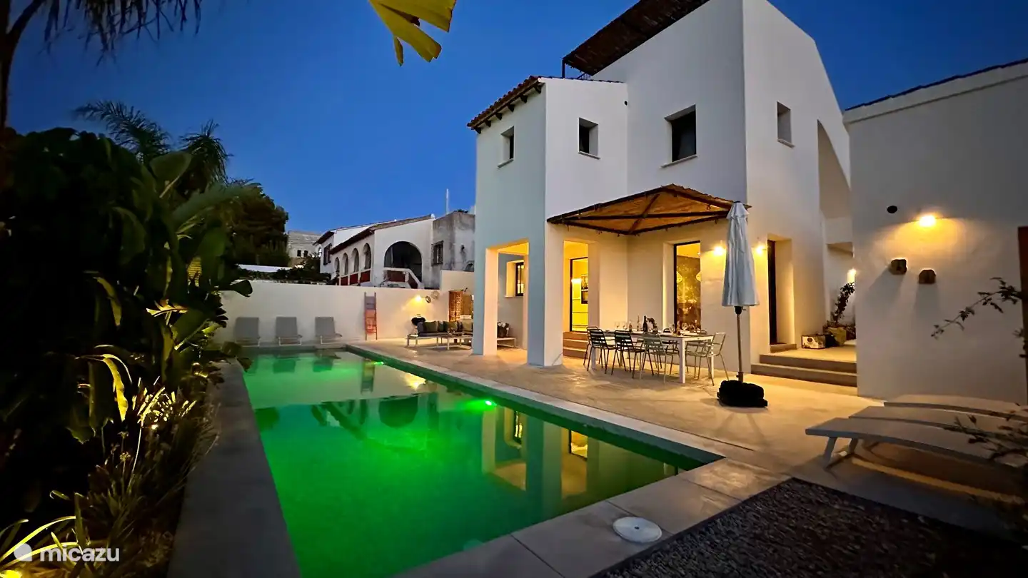 Rückseite der Villa