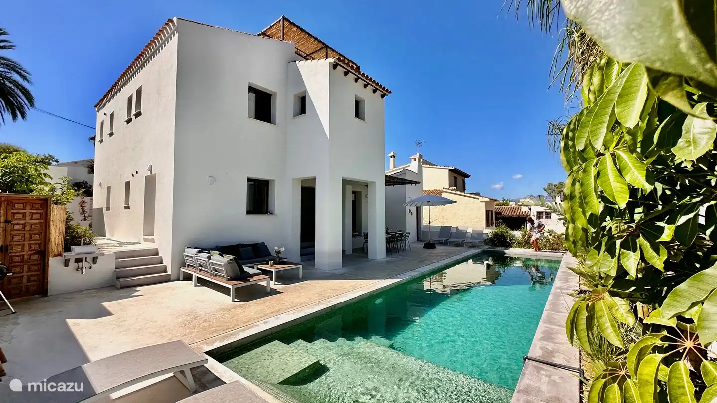 Rückseite der Villa