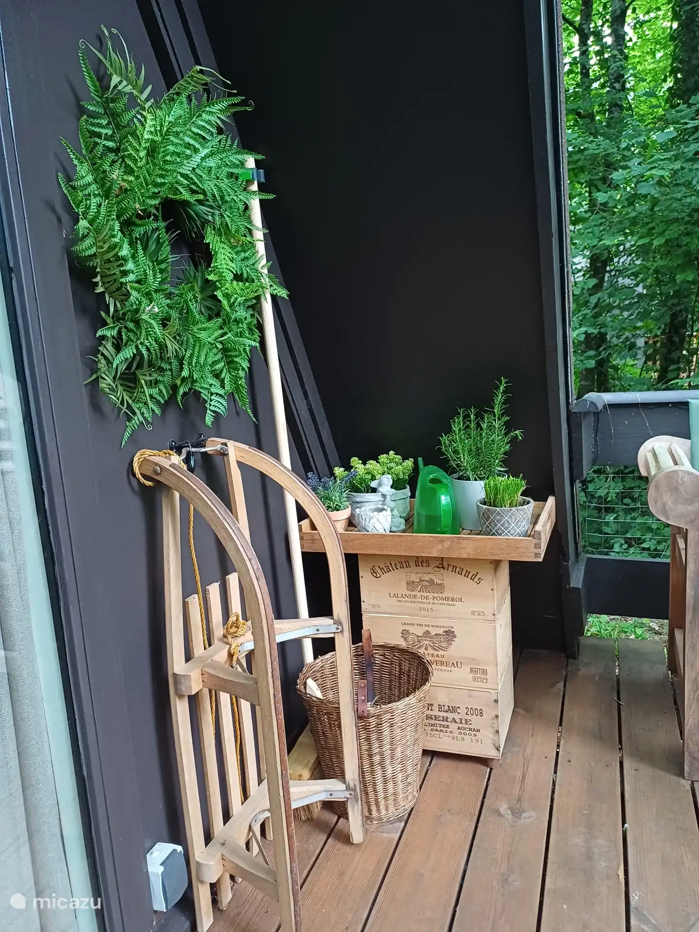 Unser nostalgischer Schlitten, der den Kindern und ihren Eltern im Winter maximalen Schneespaß bietet!