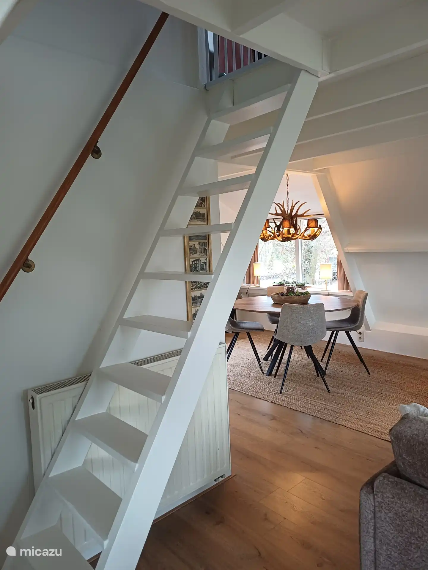 Die Treppe zu den Schlafzimmern.