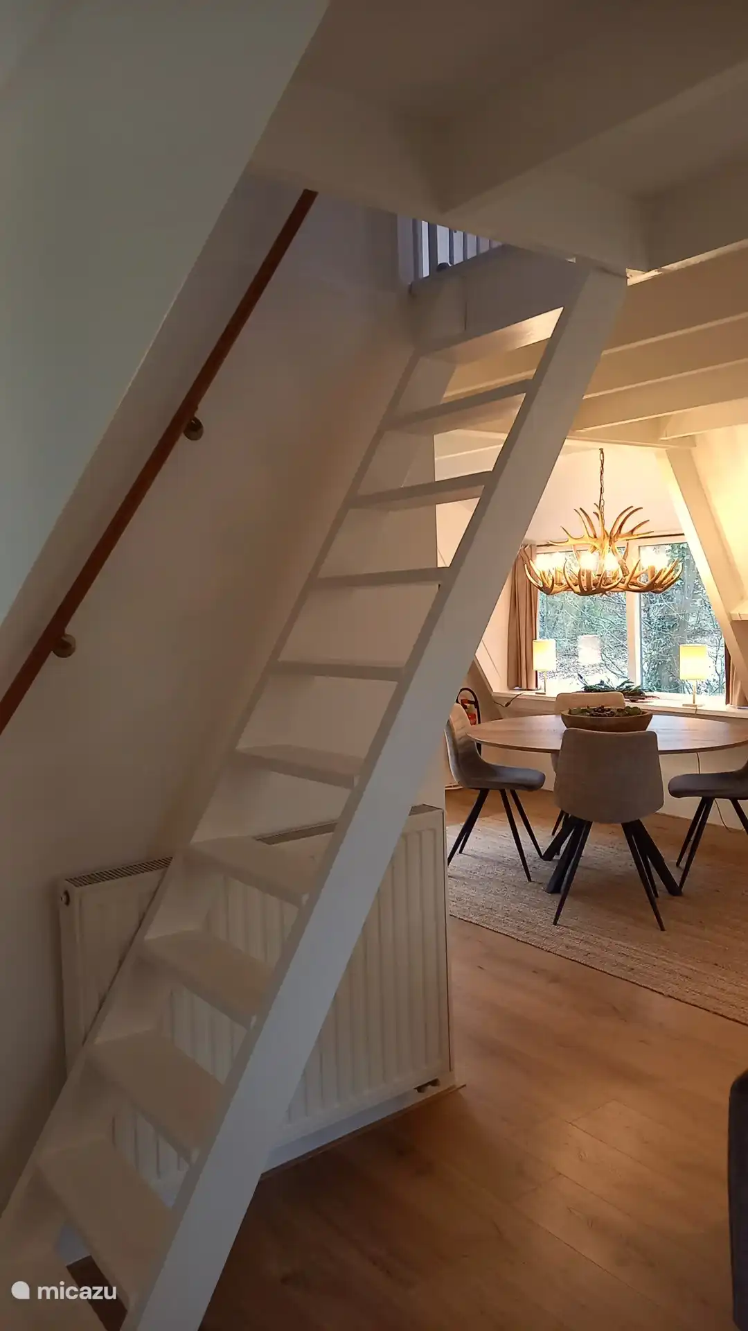 Die Treppe zu den Schlafzimmern.