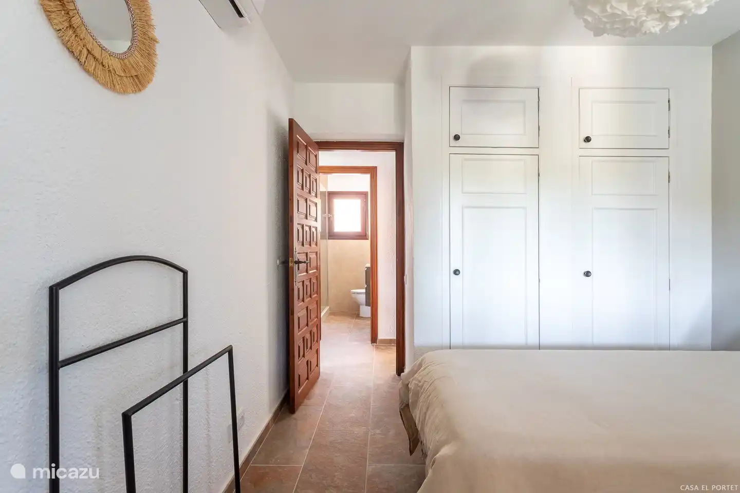 El dormitorio para 2 personas con baño con plato de ducha