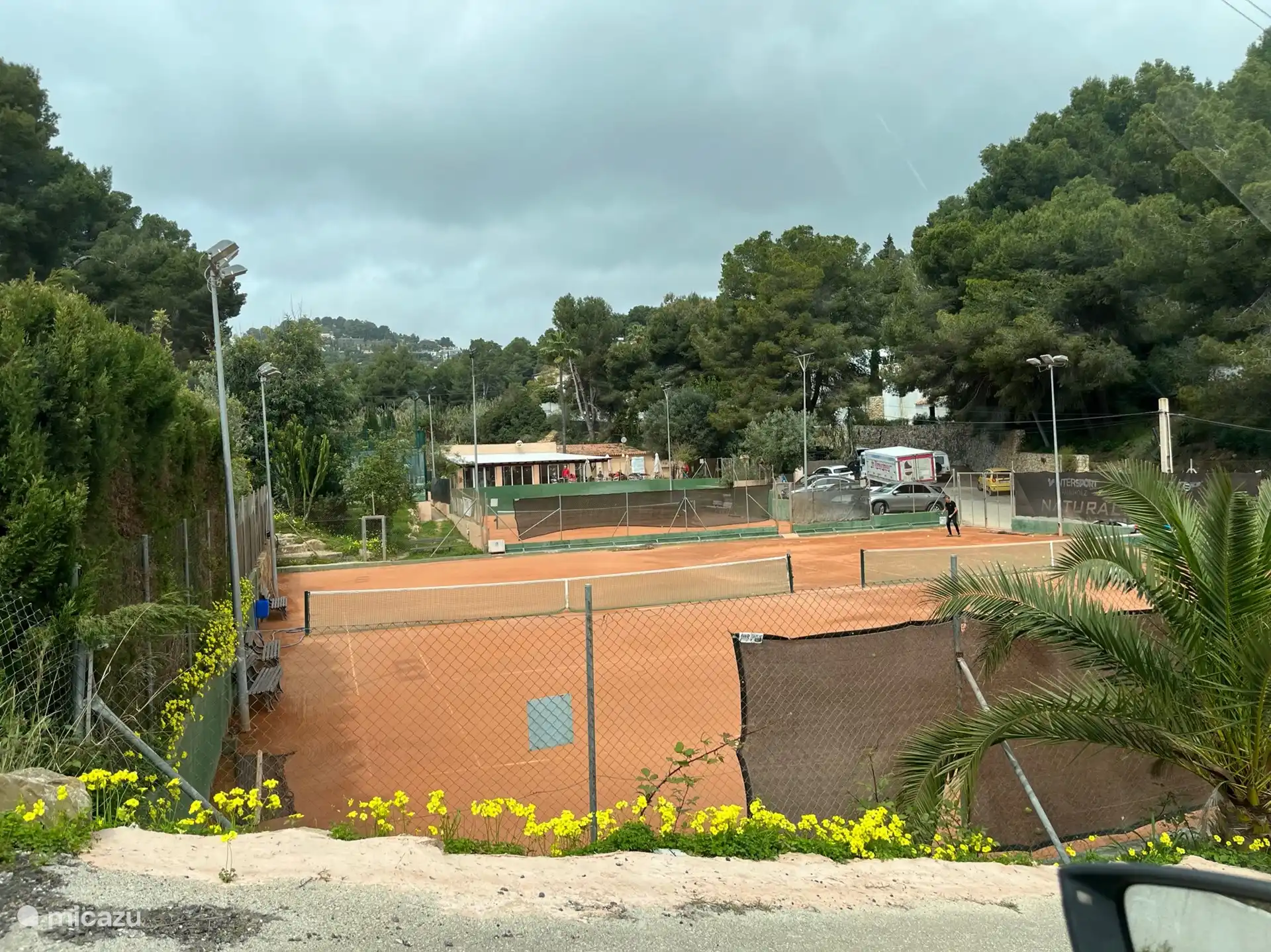 Club de tennis local et padel 