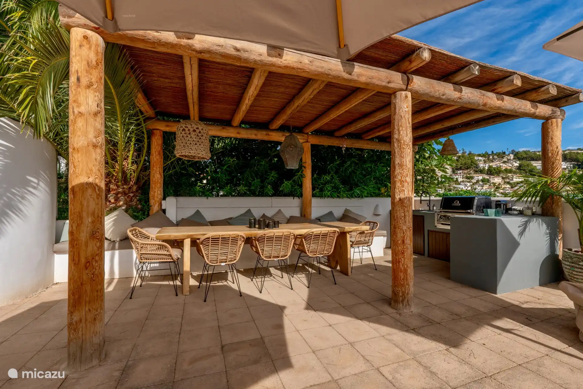 La pergola / cuisine extérieure