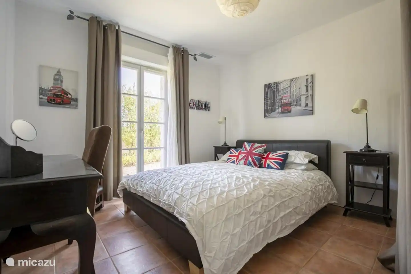 Schlafzimmer im ersten Stock