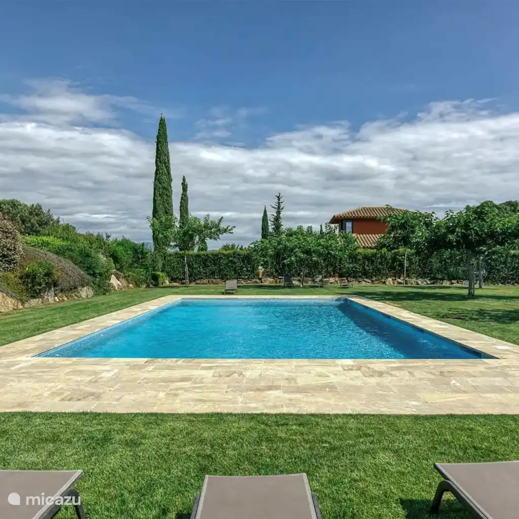 Villa Josi Torremirona Resort