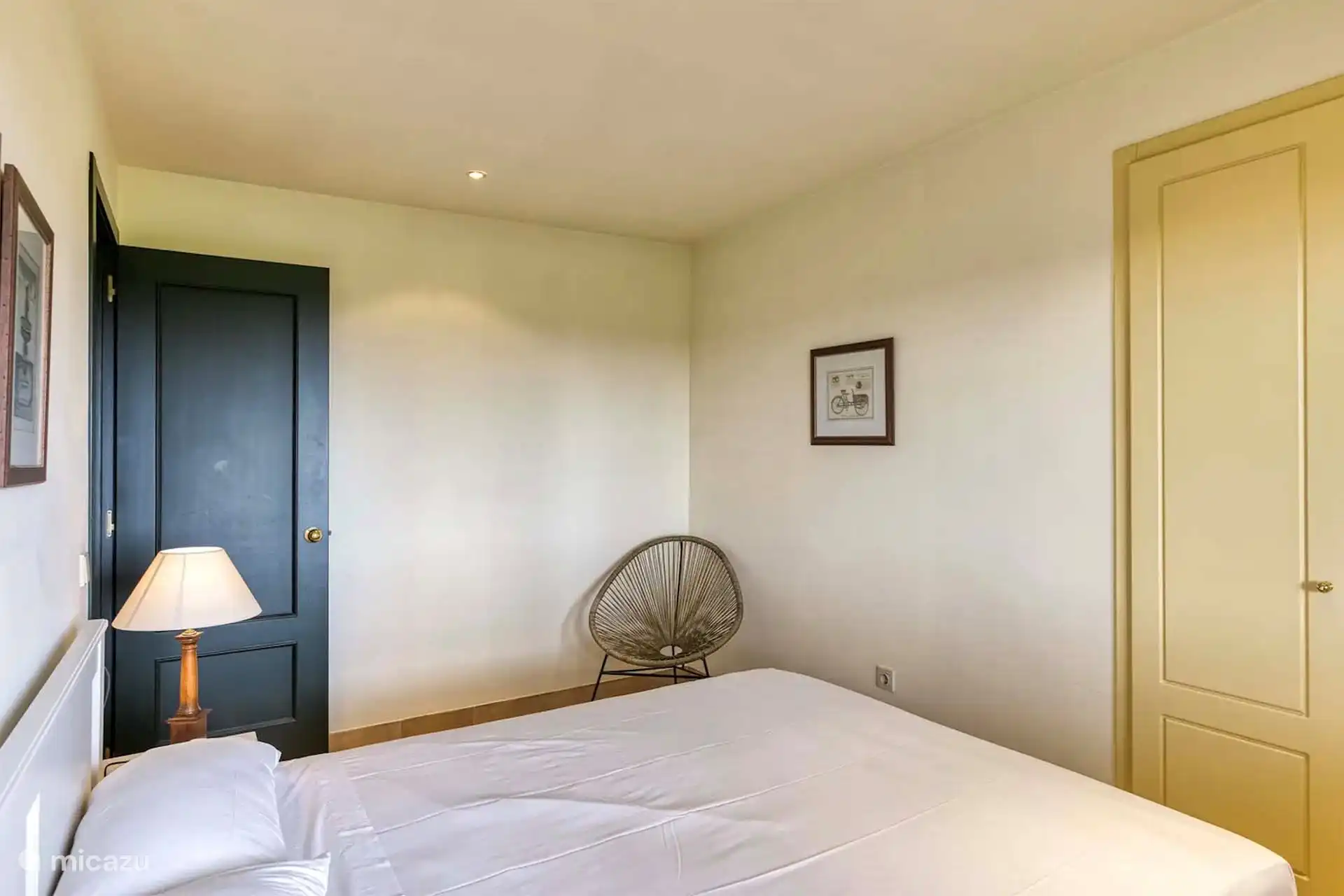 Schlafzimmer drei mit Einbauschränken