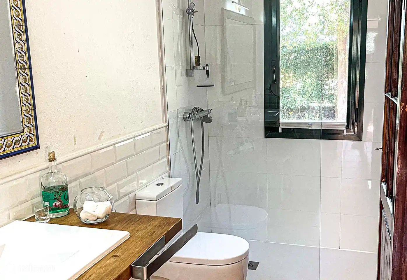 one of the two bathrooms