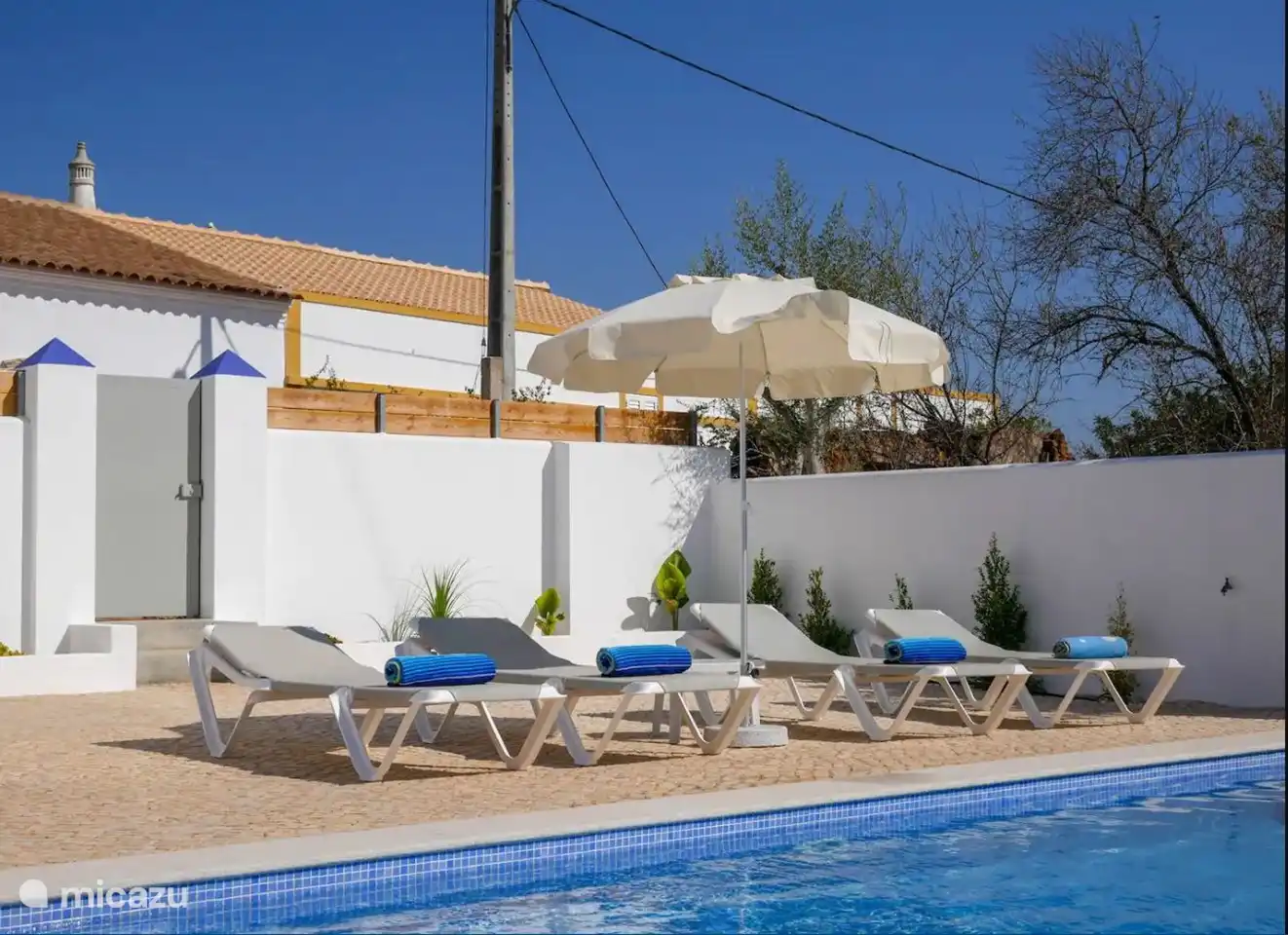 Espace extérieur/ Piscine