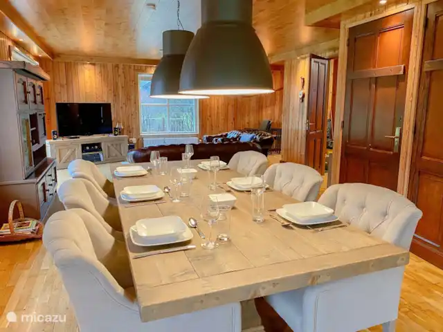 Domaine de Leeuwen - Twente | Pays-Bas, Overijssel, Delden - villa Table de monastère spacieuse avec vaisselle assortie