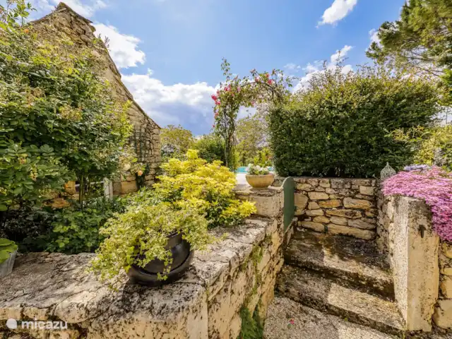 Four Saint Rabier | France, Dordogne, Saint-Rabier - maison de vacances Le jardin