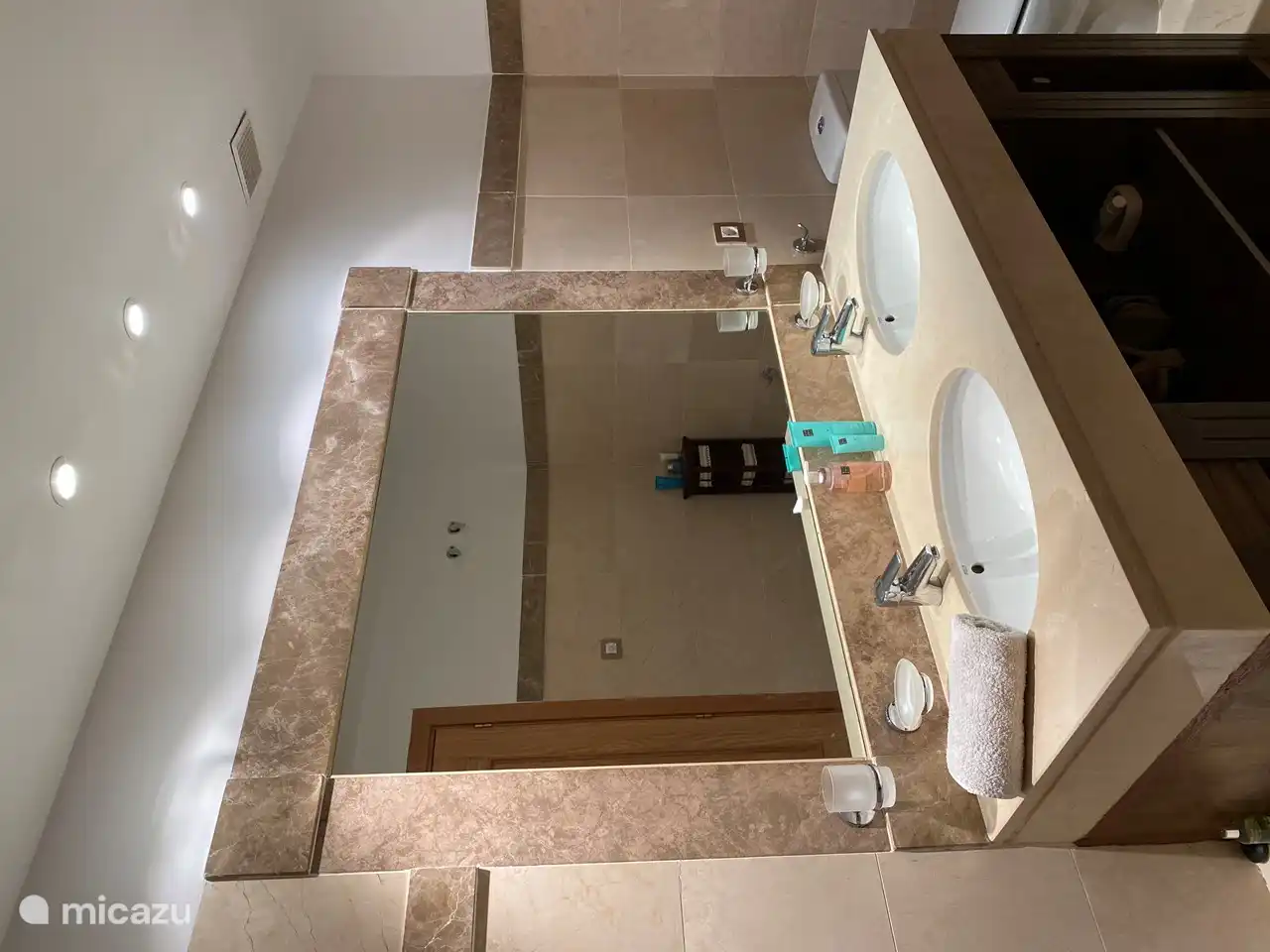 Bathroom adjacent to the master bedroom