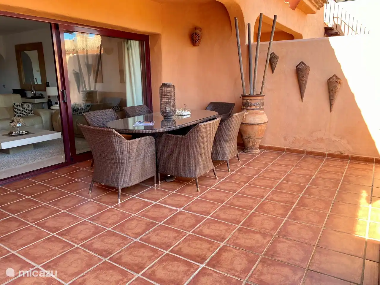 Sunny terrace adjacent to the living room and where it is wonderful to have breakfast in the sun.