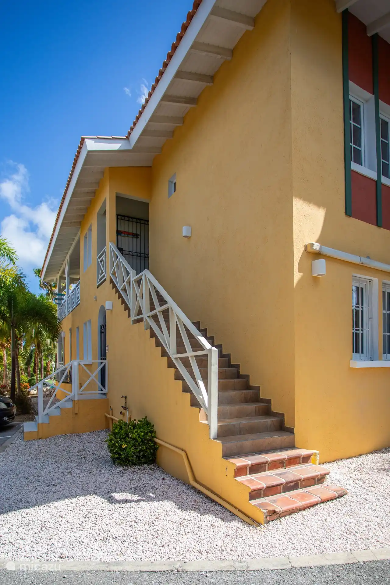 Trap naar appartement 