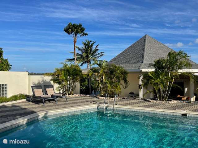 Vakantiehuis Curaçao – villa Jan Sofat Luxury Villa