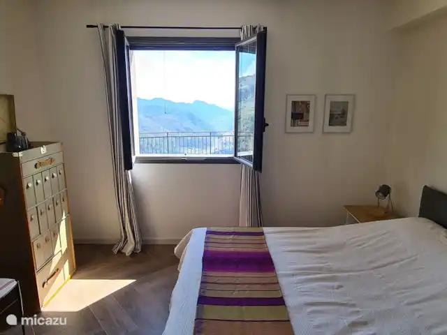 Villa Torba en Italia, Liguria, Dolceacqua - villa Uno de los dormitorios de abajo.