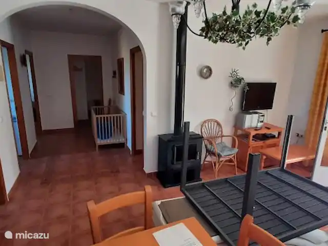 Casas Sol & Luna | Finca Paradiso | Espagne, Andalousie, Conil de la Frontera - maison de vacances Cuisine ouverte et salon avec accès à la terrasse extérieure