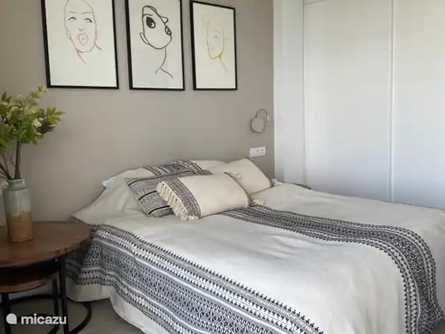 Bella Vista | Espagne, Ibiza, Cala Vadella - appartement chambre (lit 160x200) avec placard intégré, TV