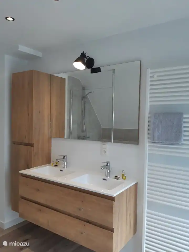 cuarto de baño 1er piso