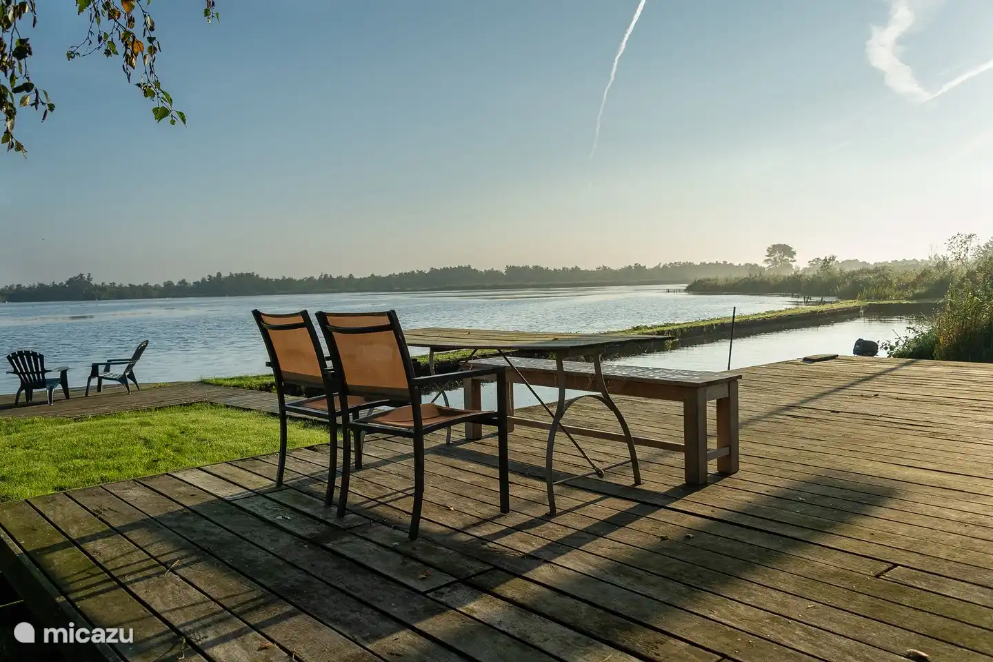 The terrace on the Izakswiid.