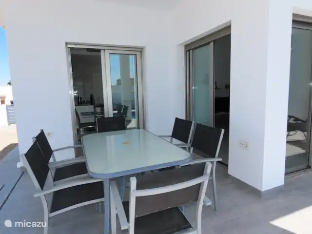 Villa Chopin huren in Spanje, Costa Blanca, San Fulgencio La Marina - villa Eetgelegenheid voor 6 personen onder de overdekte veranda