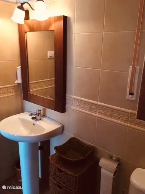 Lavabo badkamer verdieping