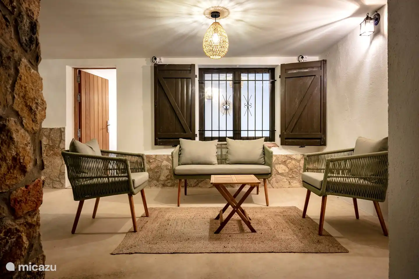 Terrasse sous terrasse cuisine où vous pourrez vous détendre.