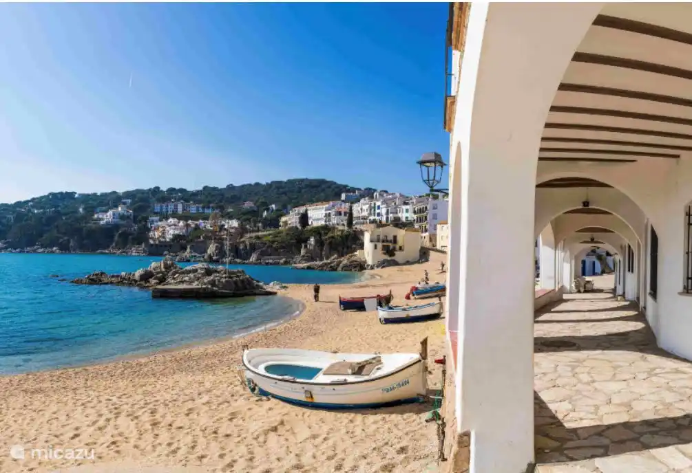 Calella de Palafrugell à 25 min en voiture de la villa