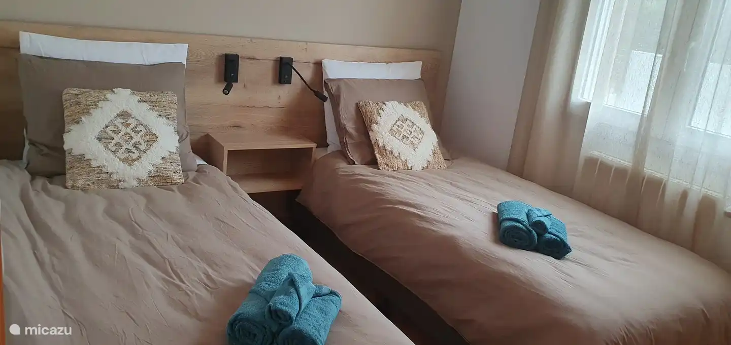 dormitorio de abajo 1