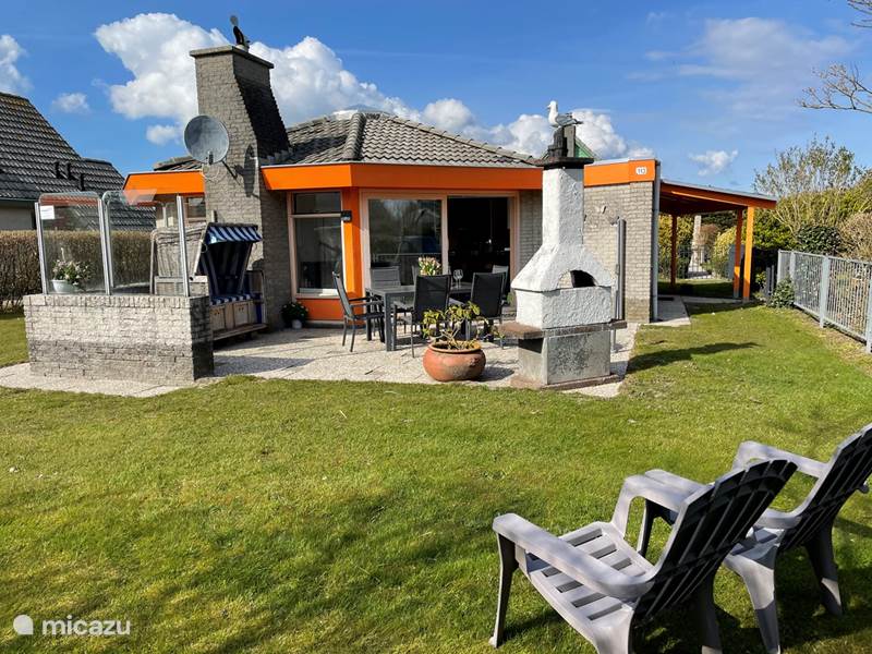 Holiday home in Netherlands, North Holland, Julianadorp at Sea Bungalow Starfish 113 Julianadorp aan Zee