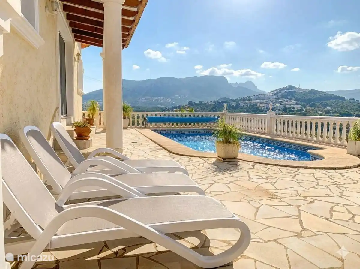 Parques de atracciones, España, Costa Blanca, Calpe, villa Casa Emrosi, piscina privada