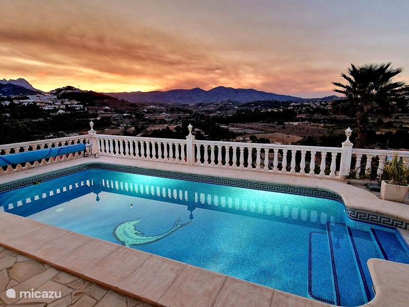 Vakantiehuis Spanje, Costa Blanca, Calpe Villa Casa Emrosi, zwembad zonder inkijk
