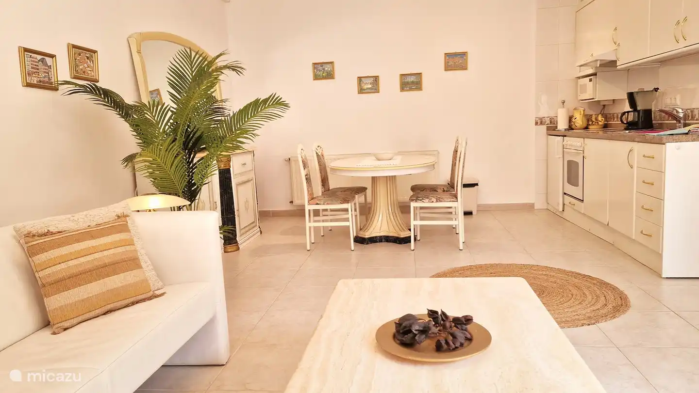 Wohnzimmer und Küche Gästehaus