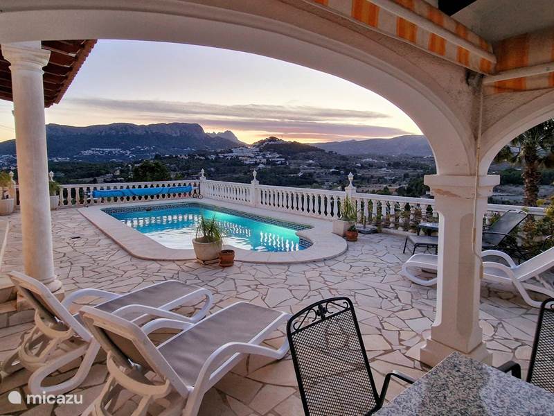 Vakantiehuis Spanje, Costa Blanca, Calpe Villa Casa Emrosi, zwembad zonder inkijk